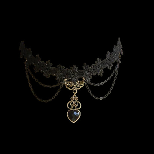 Lace choker with black stone